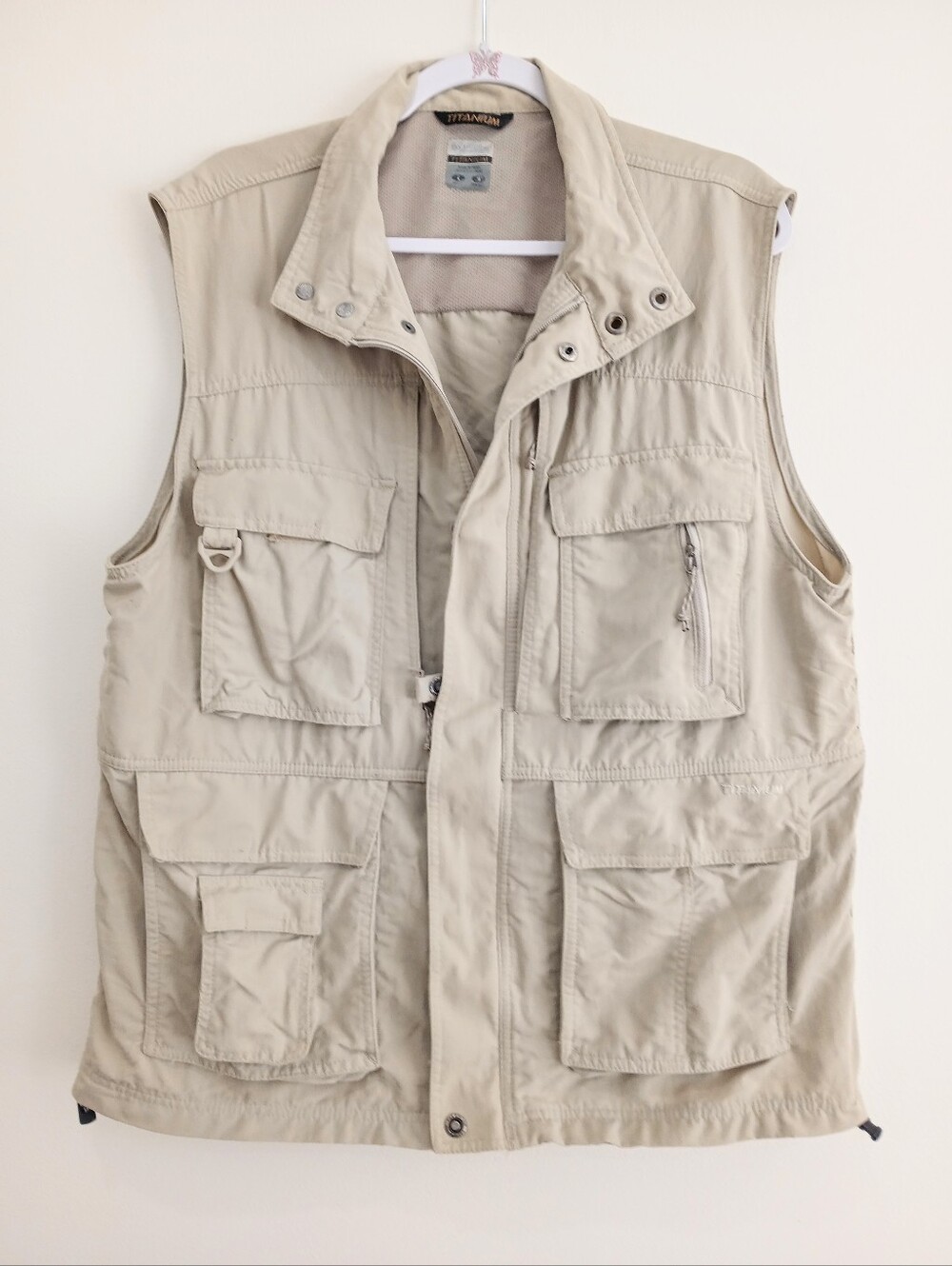 COLUMBIA Titanium Vintage Sports/Fishing/Utility Pocketed VEST  Sz L   EUC
